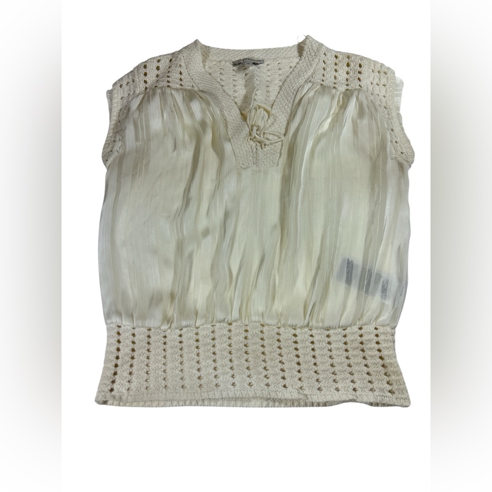 GUESS Ivory‎ Crochet & Pleated Satin Boho Chic Sleeveless Blouse XS